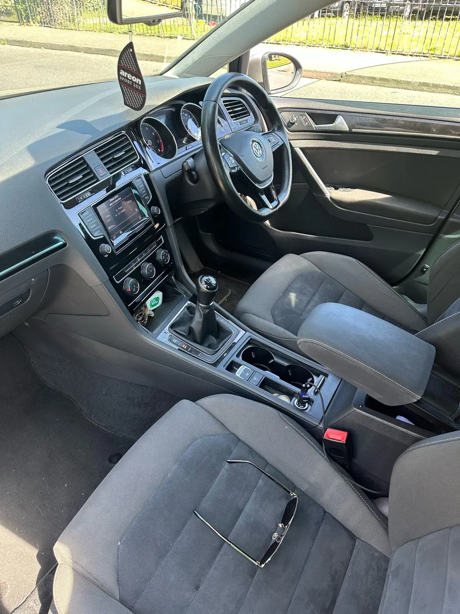 Volkswagen Golf 1.4tsi - Image 3