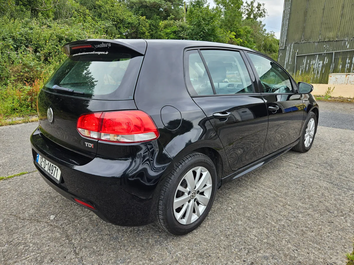 Volkswagen Golf 2012 1.6tdi R-line low mileage - Image 4