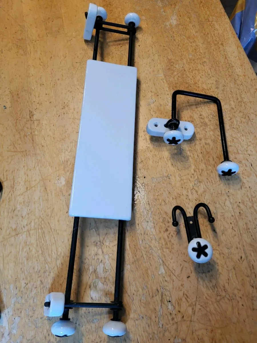 Bathroom set, toilet roll and towel holder - Image 2