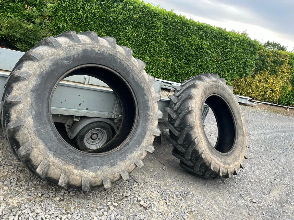 520/85/38 Tyres with new tubes - Image 1