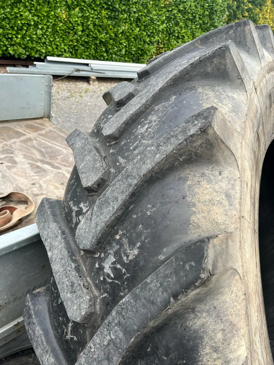 520/85/38 Tyres with new tubes - Image 2