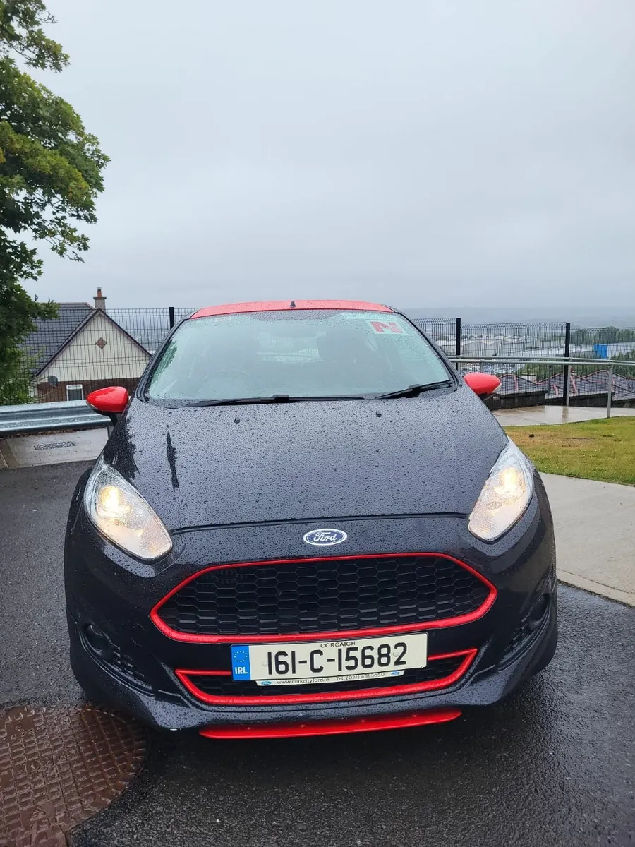 Ford Fiesta 2016 Special edition - Image 1