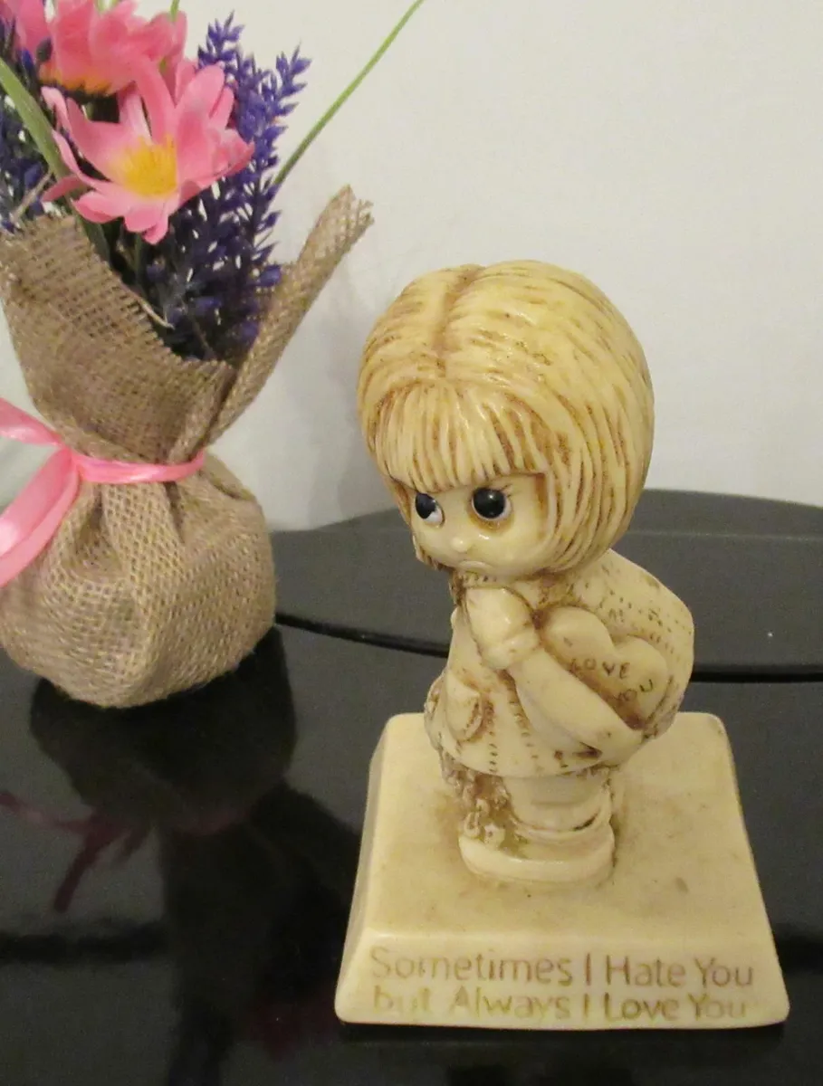 ornament BERRIES FIGURINE 1975  I Love You RARE - Image 1