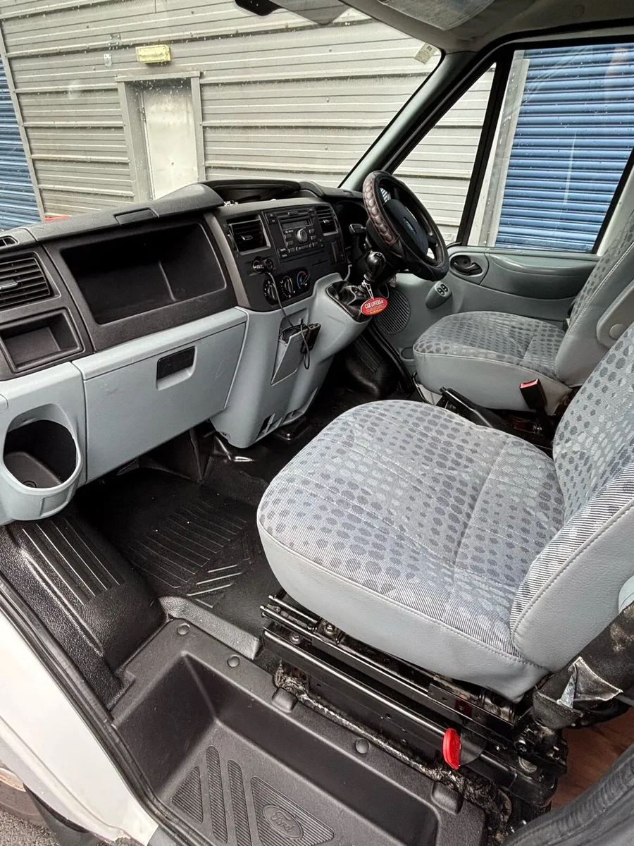 Campervan - Image 4