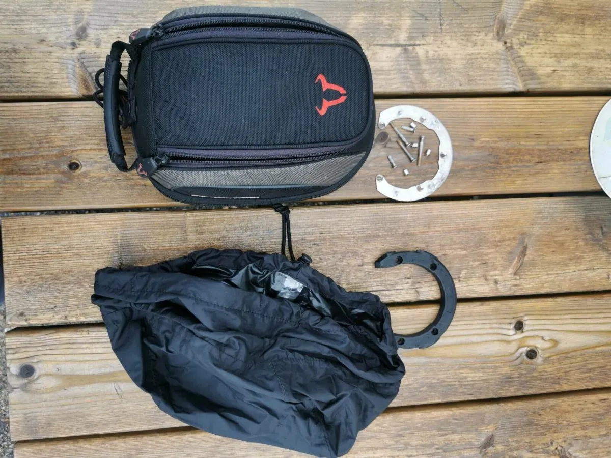 Sw motech micro pro tank bag Africa twin - Image 1