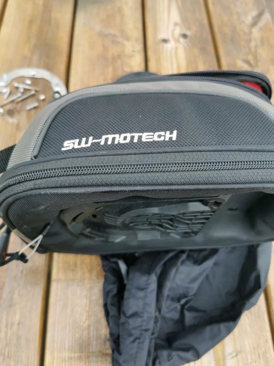 Sw motech micro pro tank bag Africa twin - Image 2