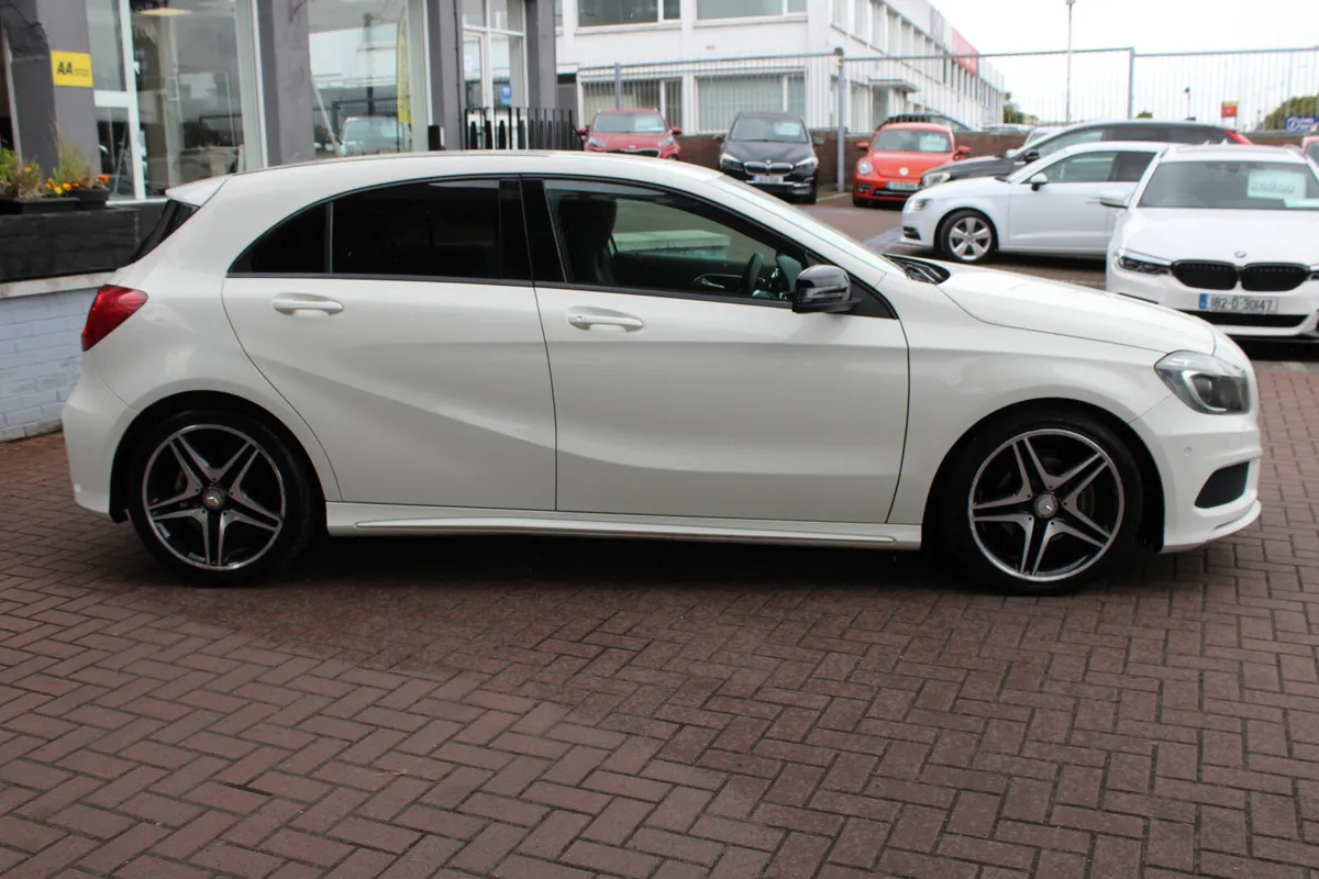 MERCEDES A180 1.6 AMG-LINE 5DR HATCHBACK AUTOMATIC - Image 3