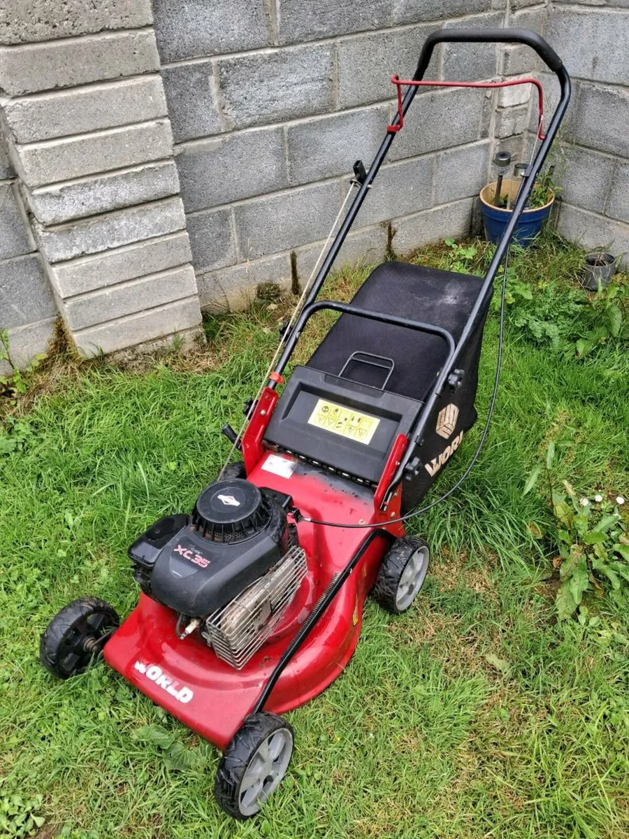 Lawnmower for sale