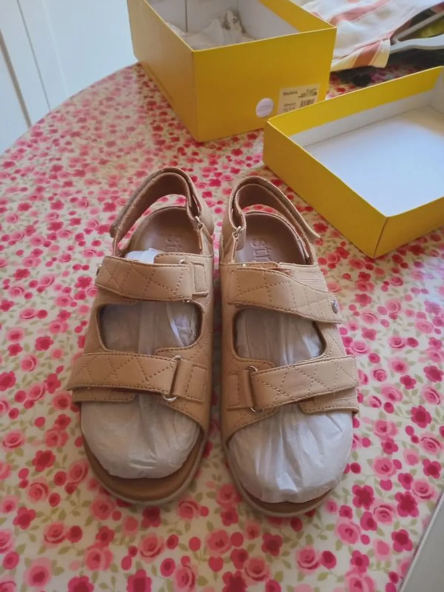 Sandals - Image 3