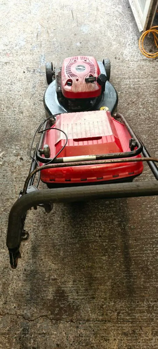 Mountfield push lawnmower - Image 3