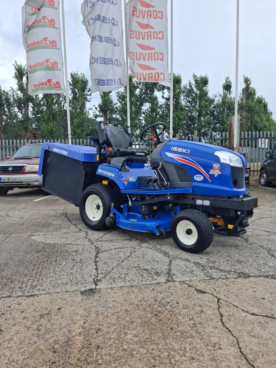 Iseki SXG324 Used Diesel Mower - Image 4