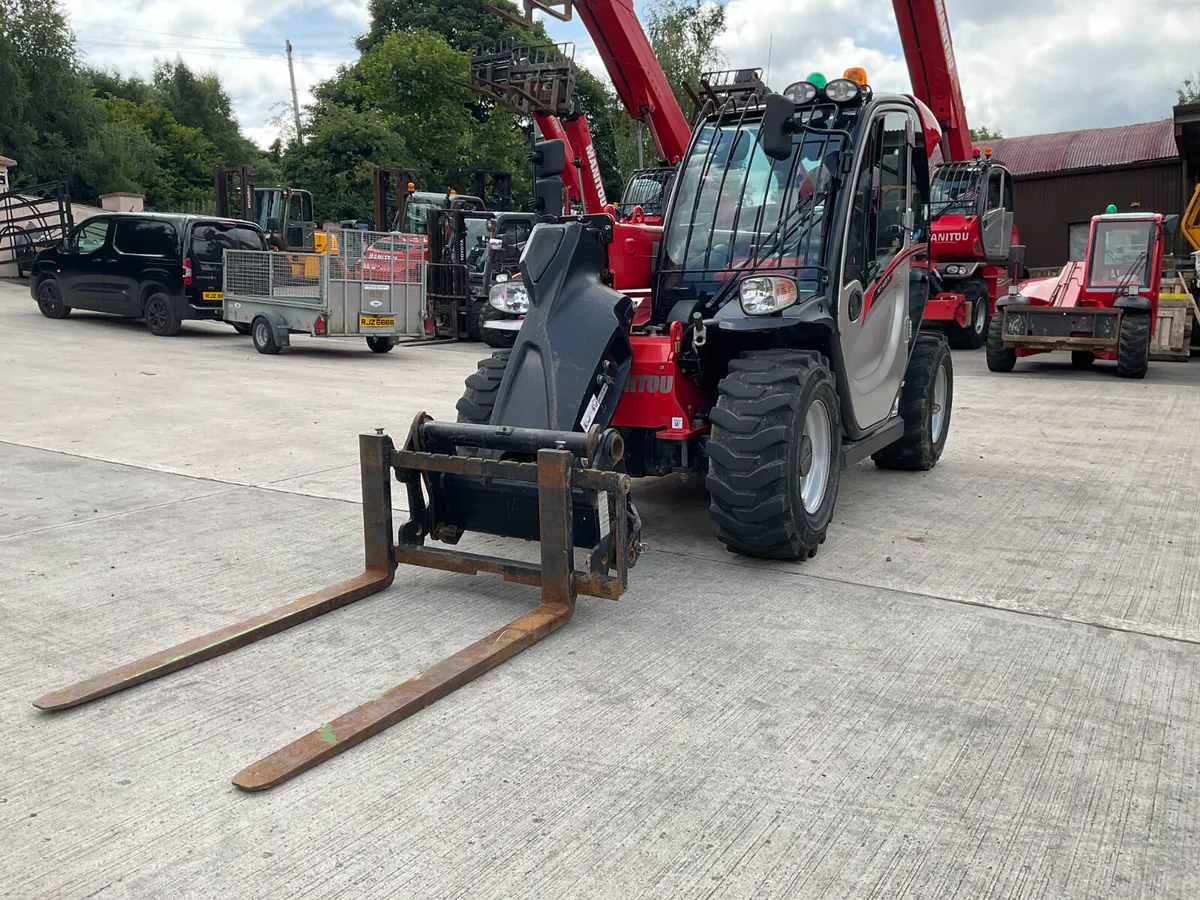 Manitou 420H Comfort - Super Compact - Image 2