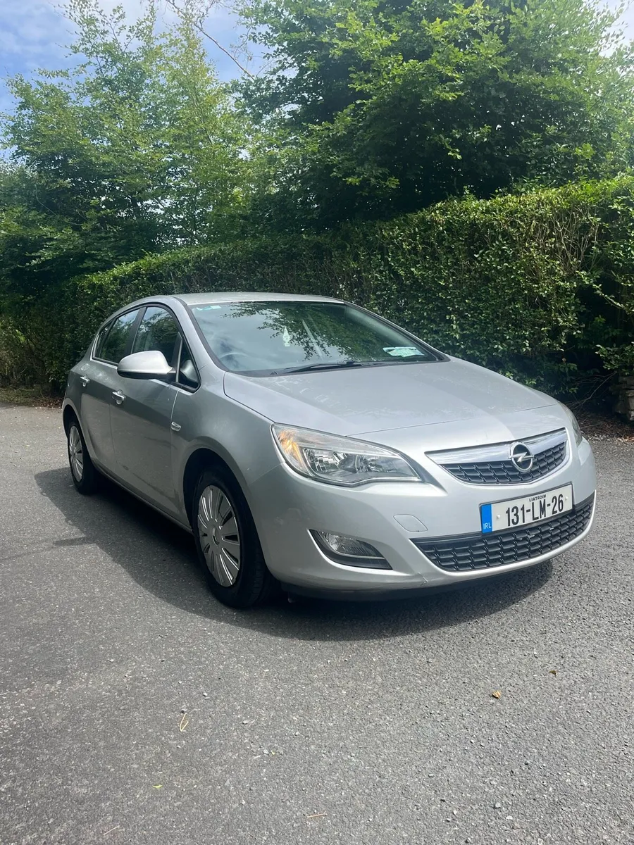 Opel Astra 1.4 - Image 2