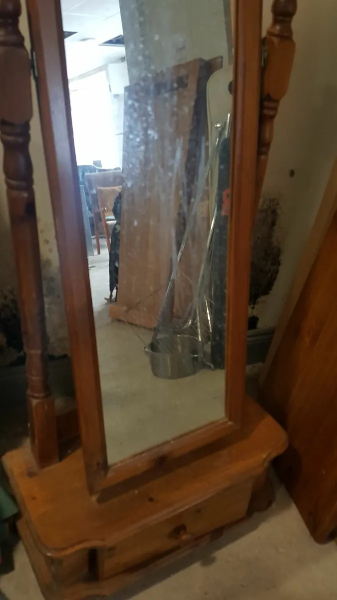 Mirrors - Image 2