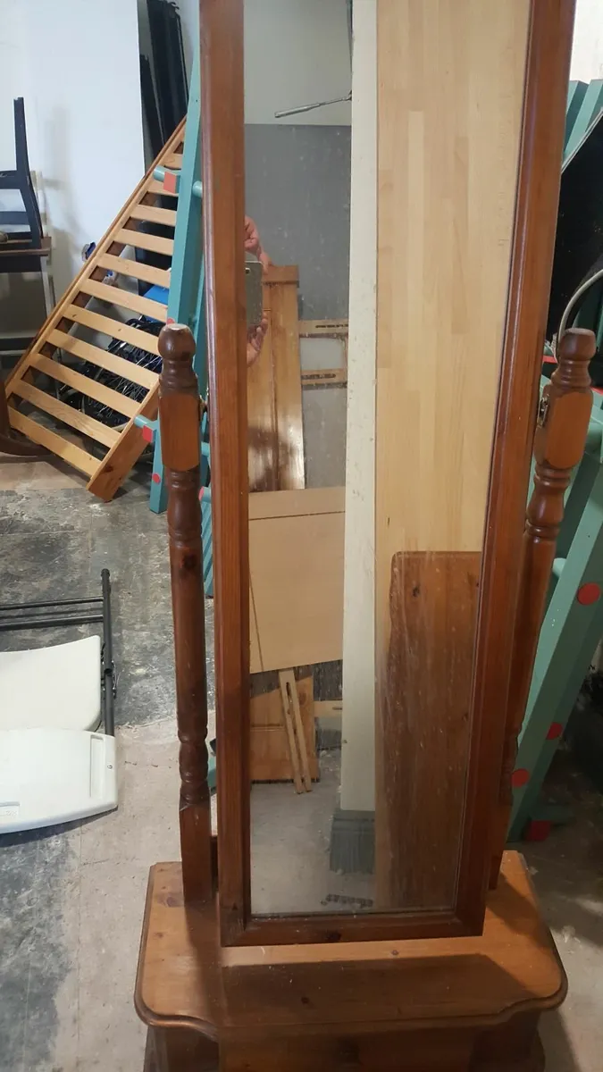 Mirrors - Image 4