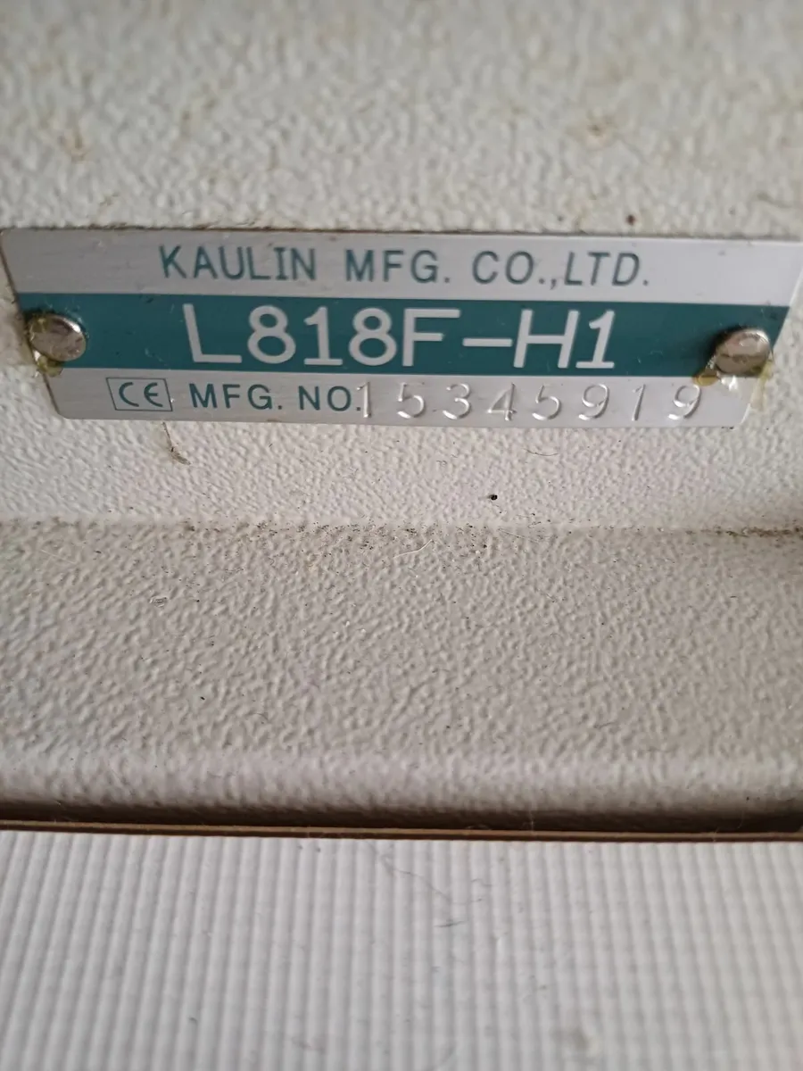 Industrial Sewing Machine - Image 2
