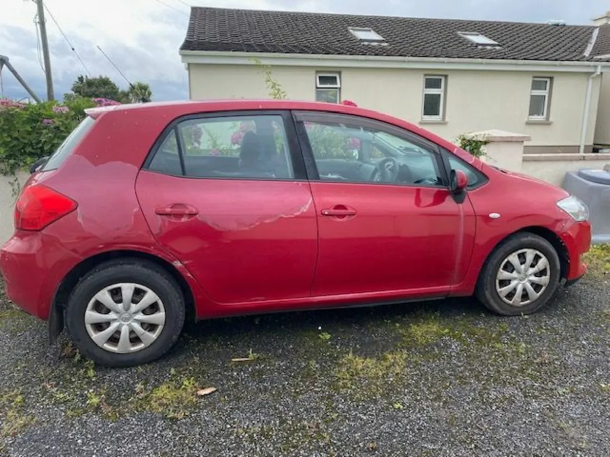 Toyota Auris 2009 - Image 3