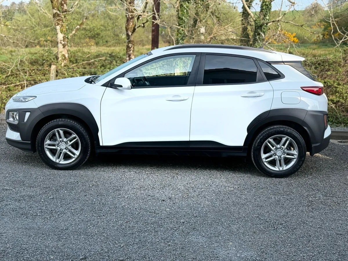 2019 Hyundai Kona Van / No vat - Image 3