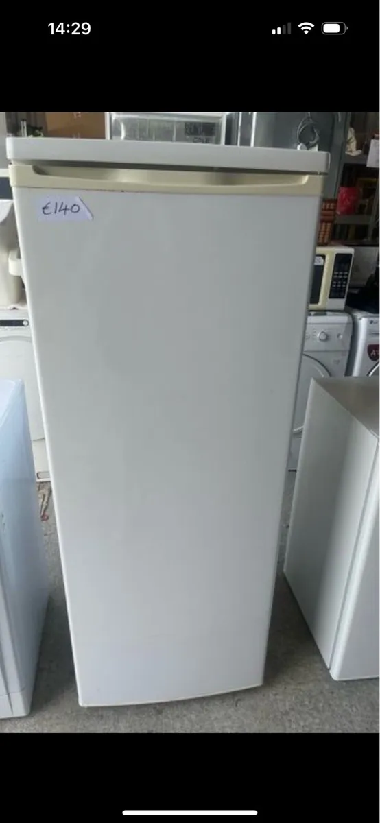 Full fridge - Image 1