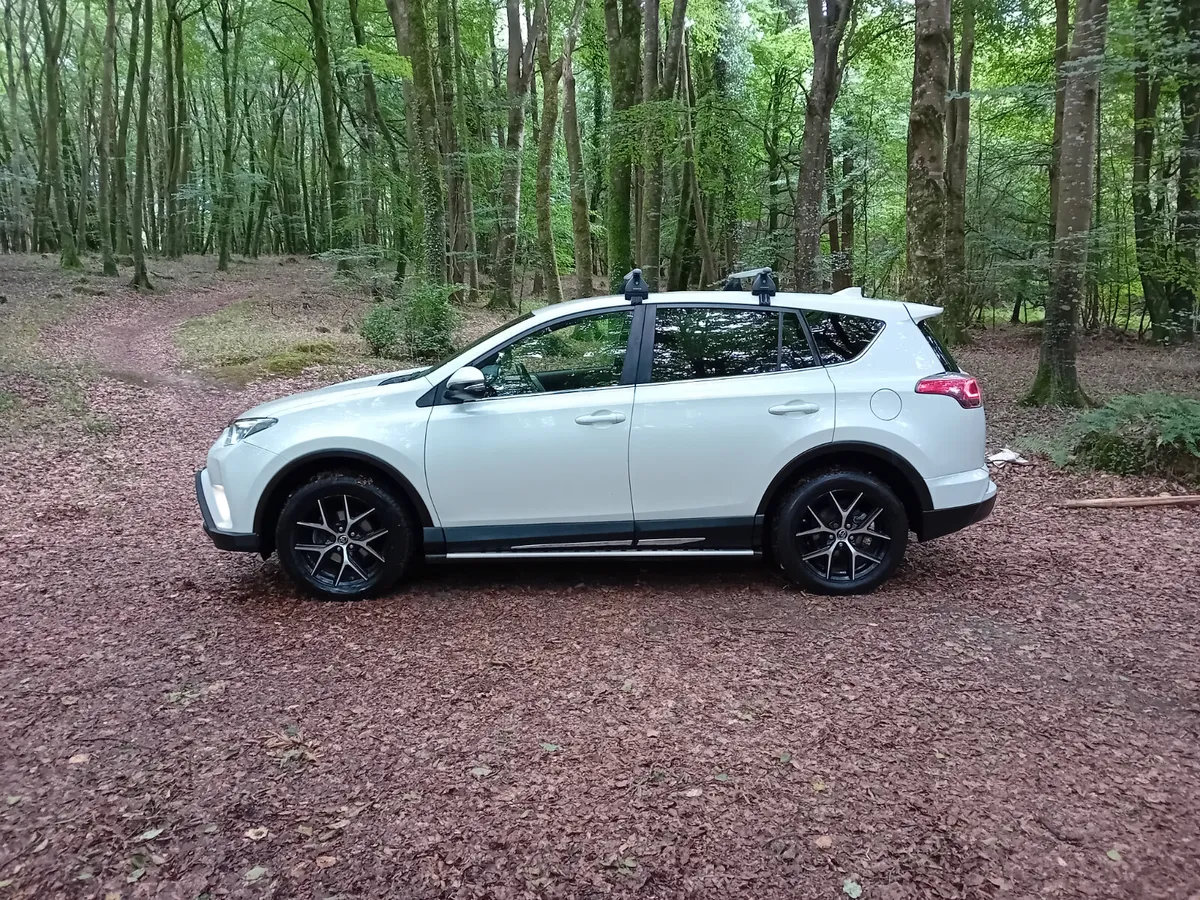 161 TOYOTA  RAV4, 2.0D 143 BHP ICON 6 SPEED - Image 4