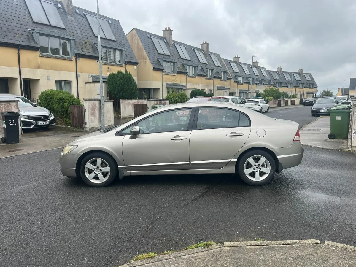 Honda Civic 2006 - Image 4