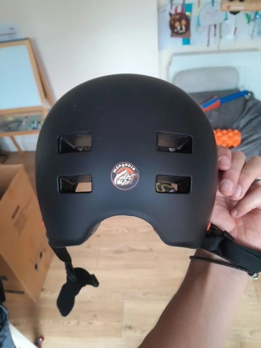 Bicycle / Universal Helmet - Image 4