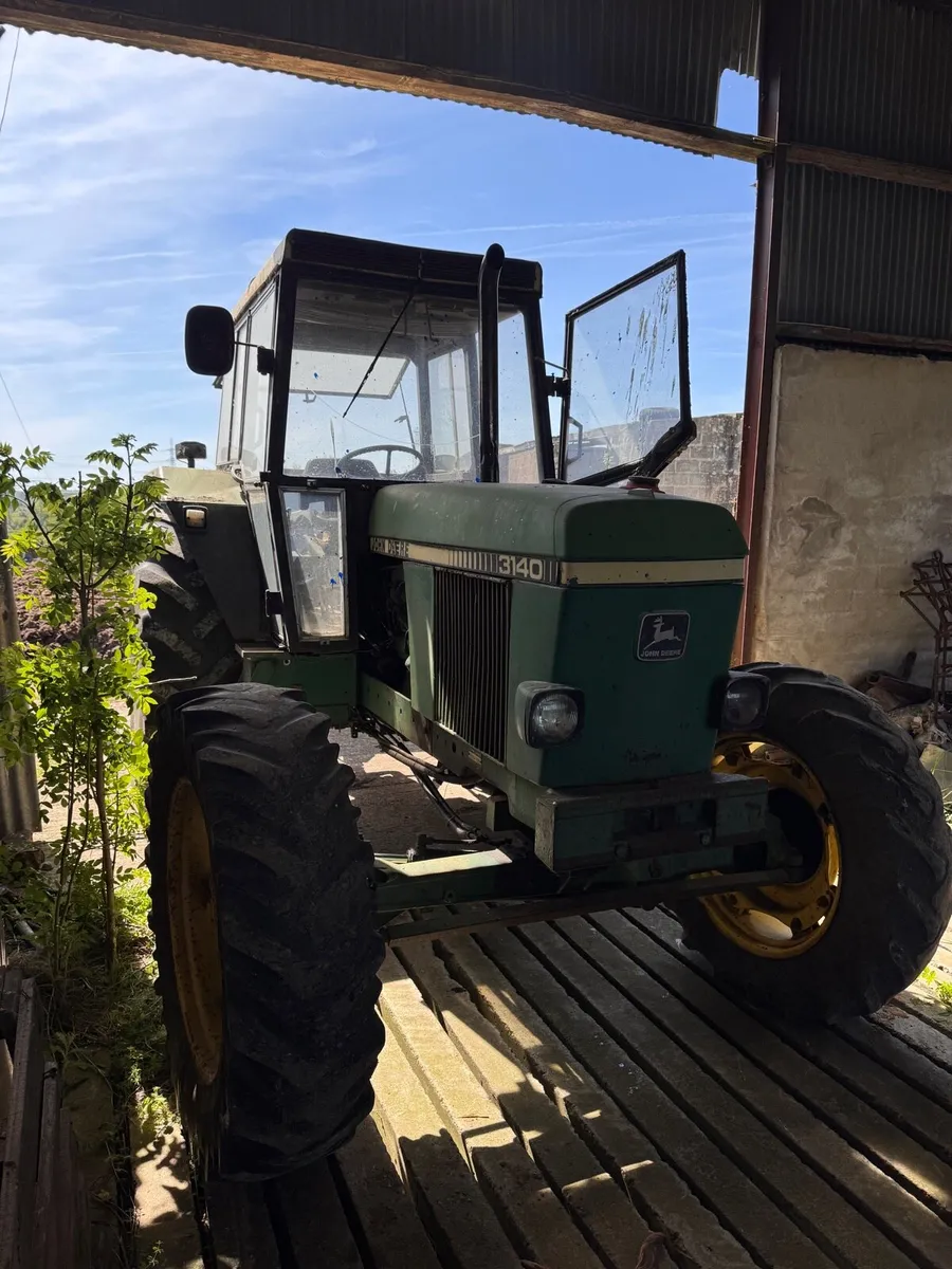 John Deere 3140 - (no vat) - Image 2