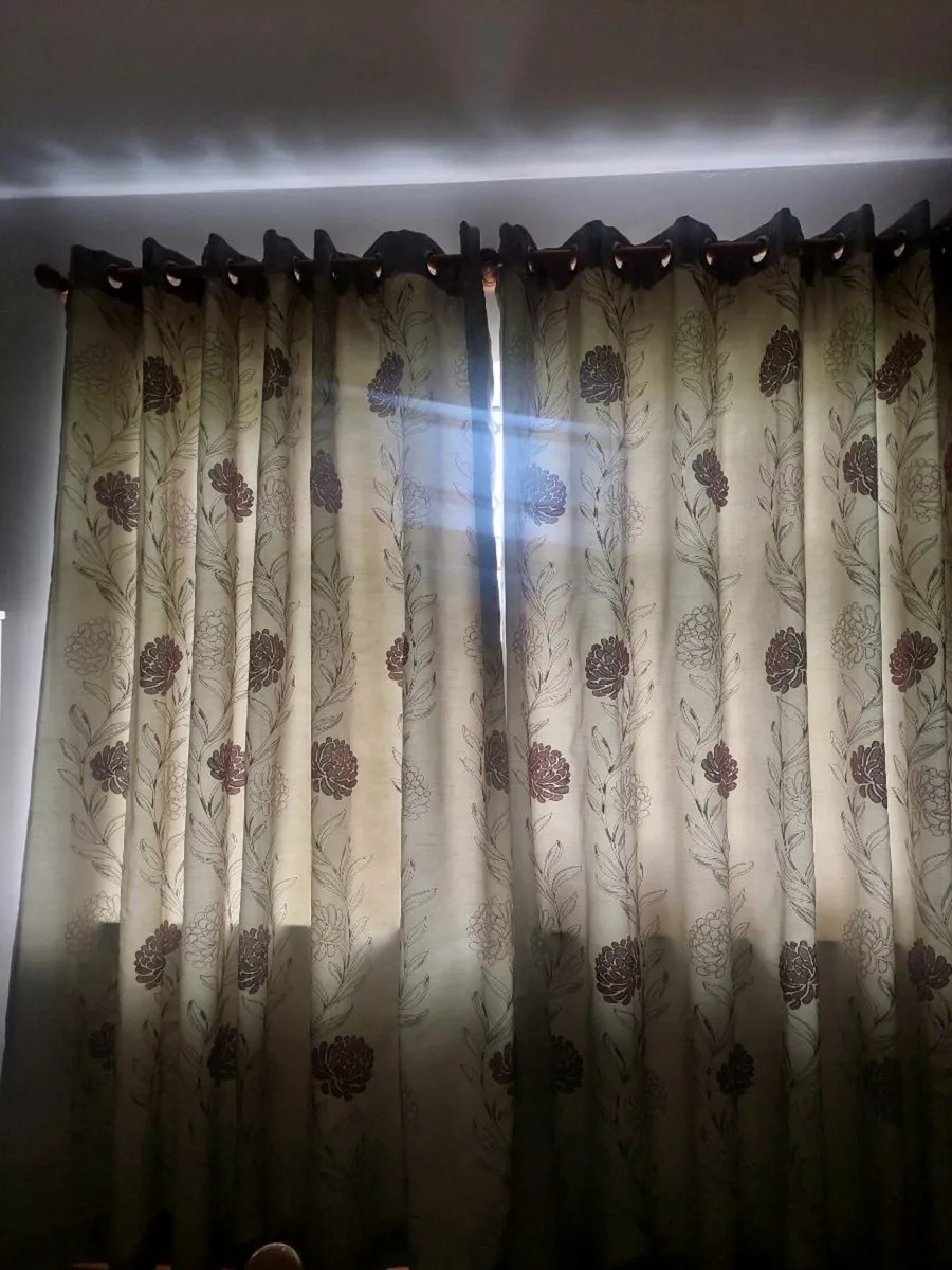 Curtains - Image 1