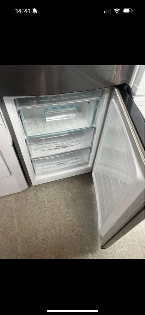 LG fridge freezer - Image 4