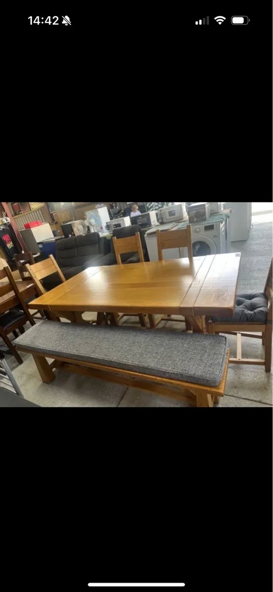 Oak table and 4 chairs and bench - Image 3