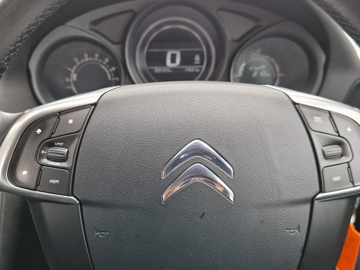 20178 - Citroen C4  BLUEHDI 100 FEEL - Image 4