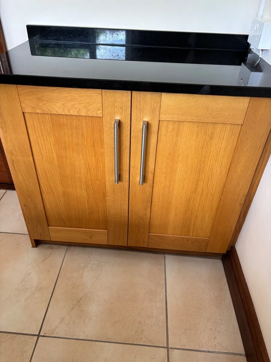 Oak kitchen. Oak dresser . - Image 1