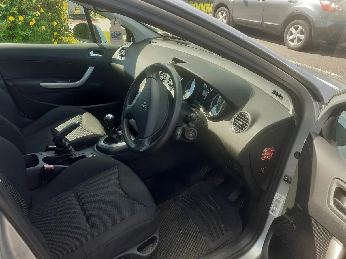 Peugeot 308 2009 - Image 3