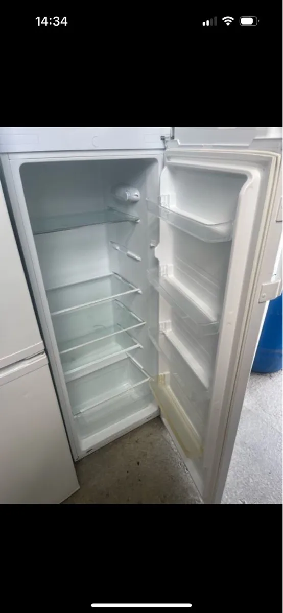 Indesit  fridge - Image 3