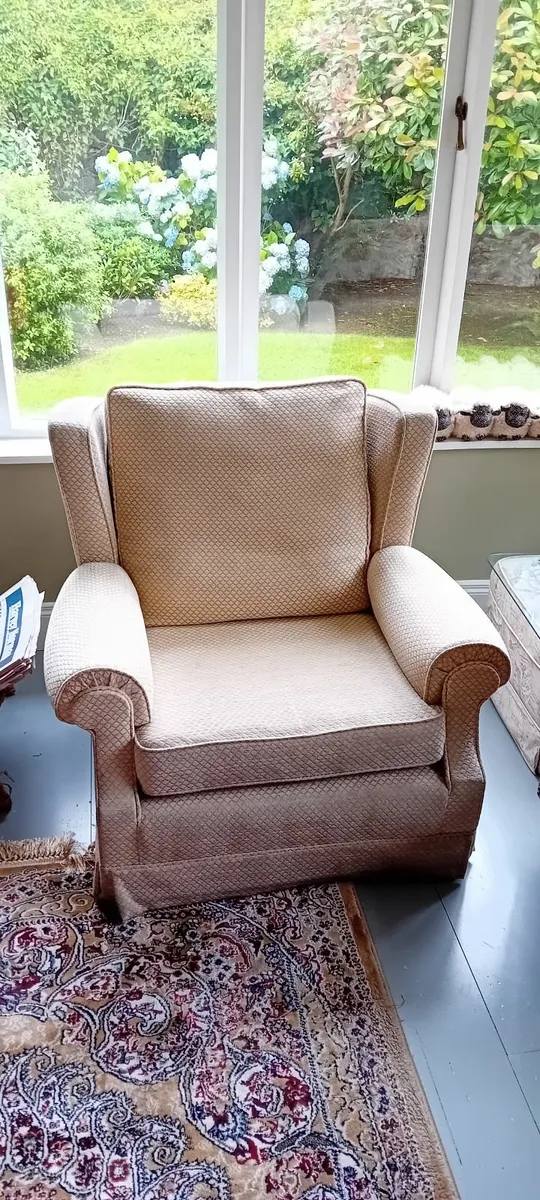 1 seater couch, cream fabric, armchair