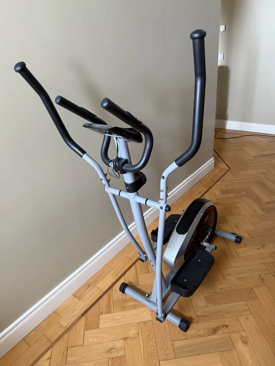 Cross Trainer - Image 2