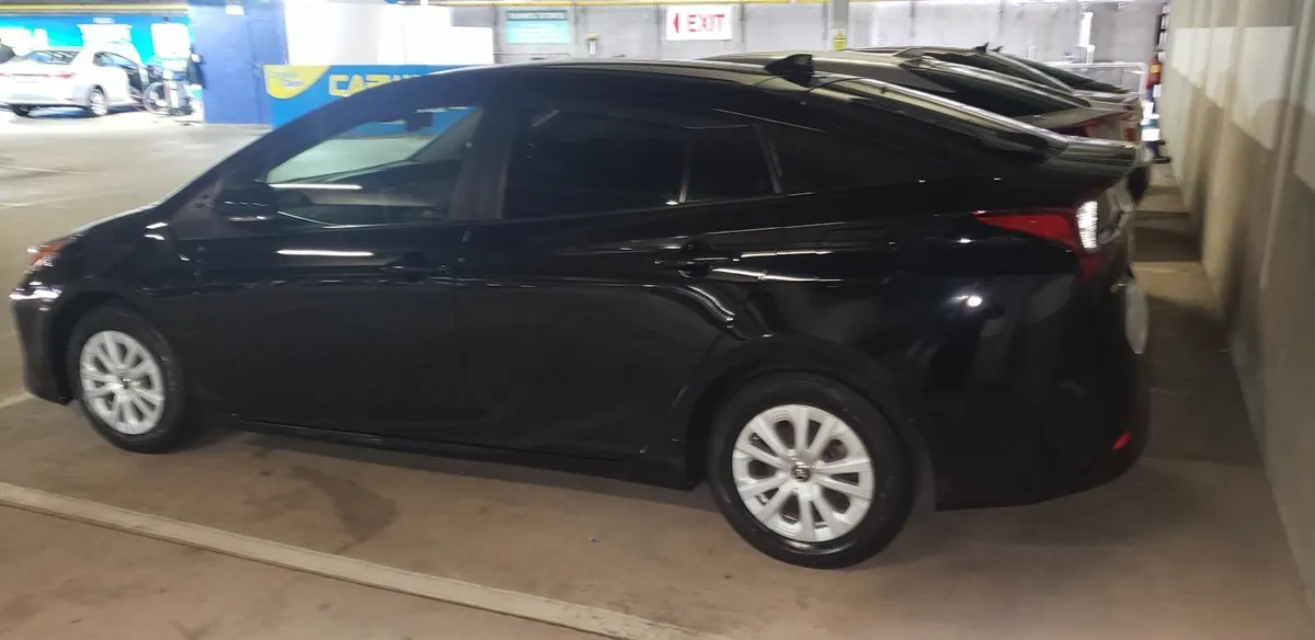 Toyota Prius 2021 - Image 2