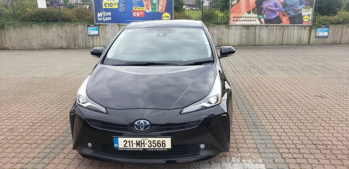 Toyota Prius 2021 - Image 1