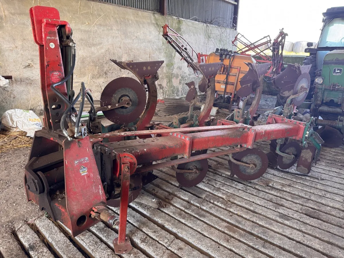 Kverneland 4 furrow Plough - (no vat) - Image 3