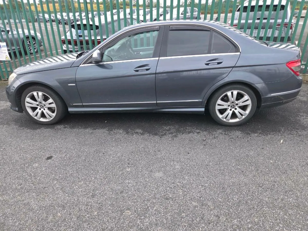 Mercedes c200 - Image 2