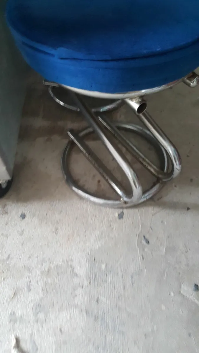 Bar stool - Image 2