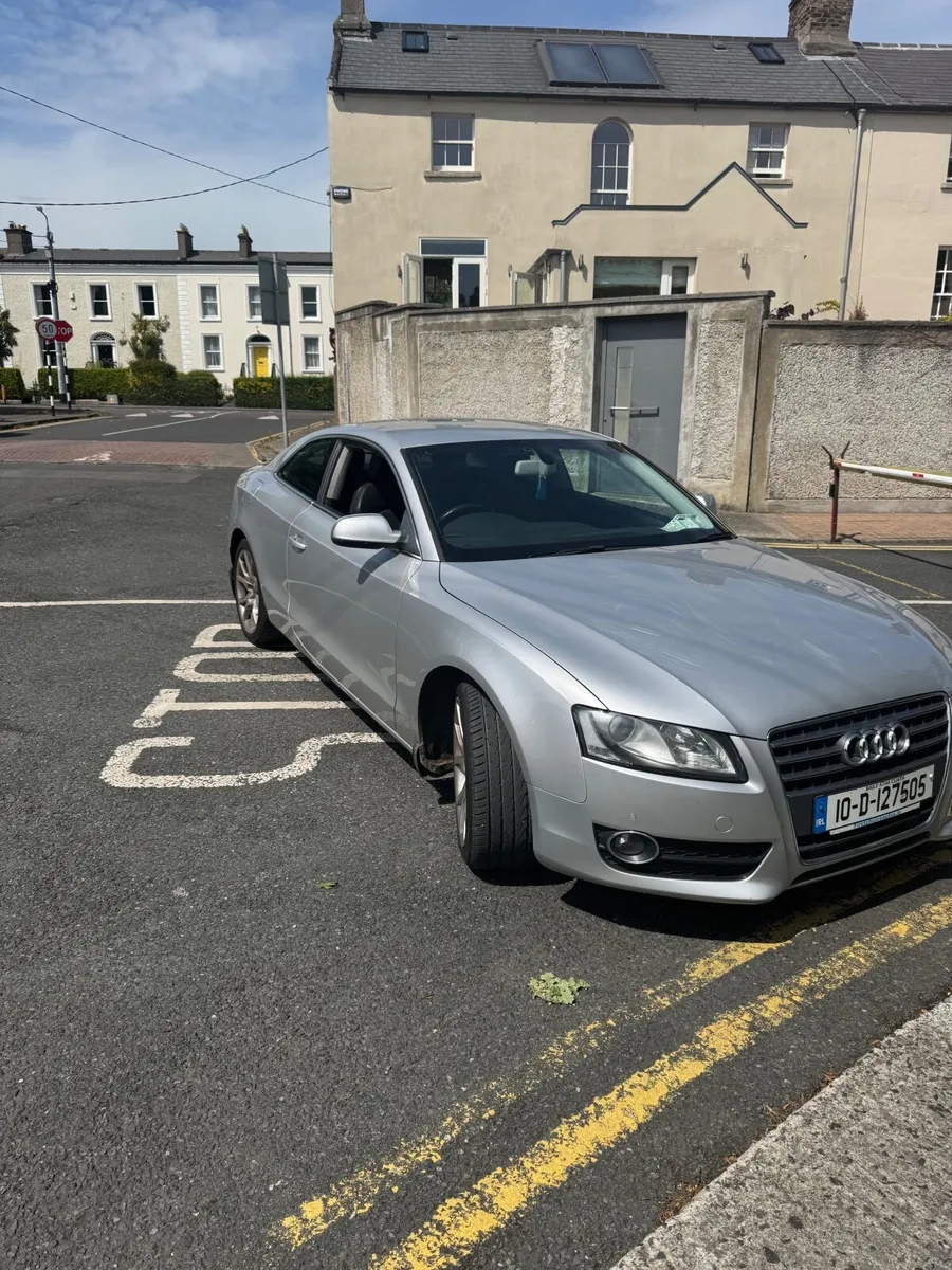 Audi A5 2010 - Image 1