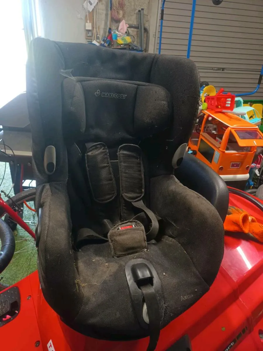 Swivel kids Seat - Image 1