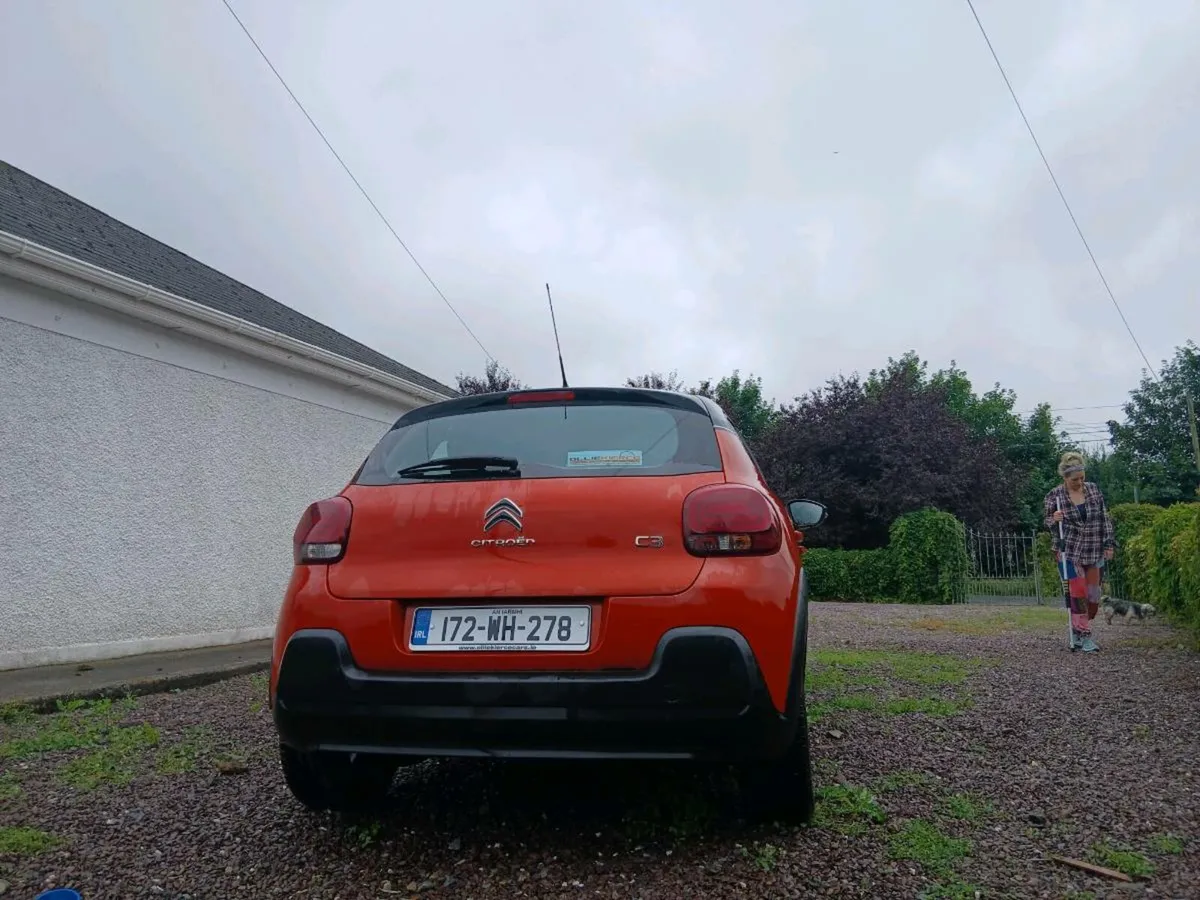 Car - Image 4