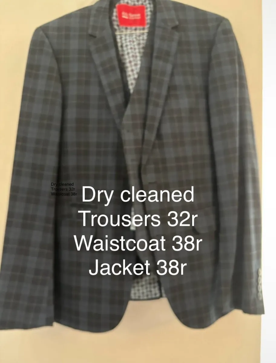 3 piece suit - Image 1