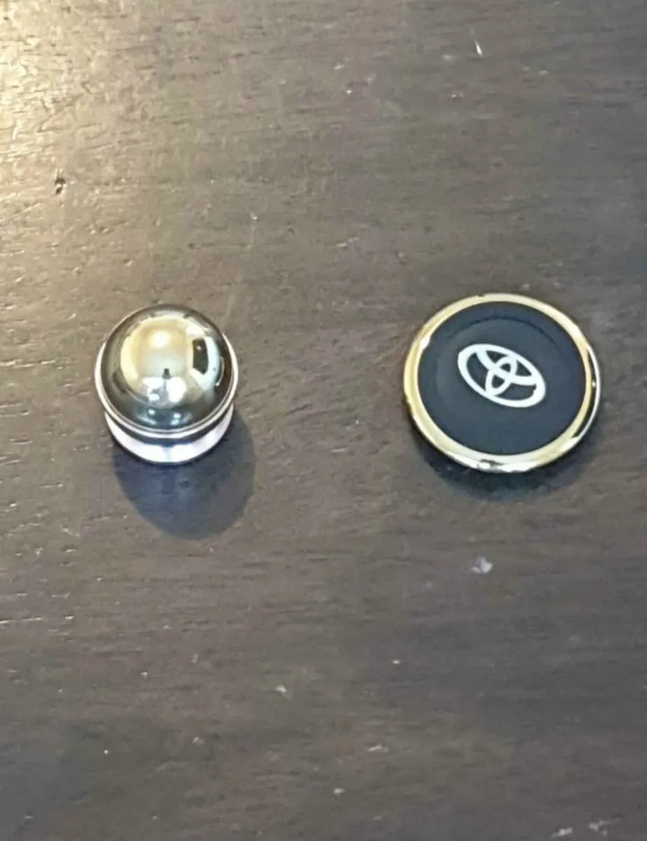 Toyota phone holder - Image 2
