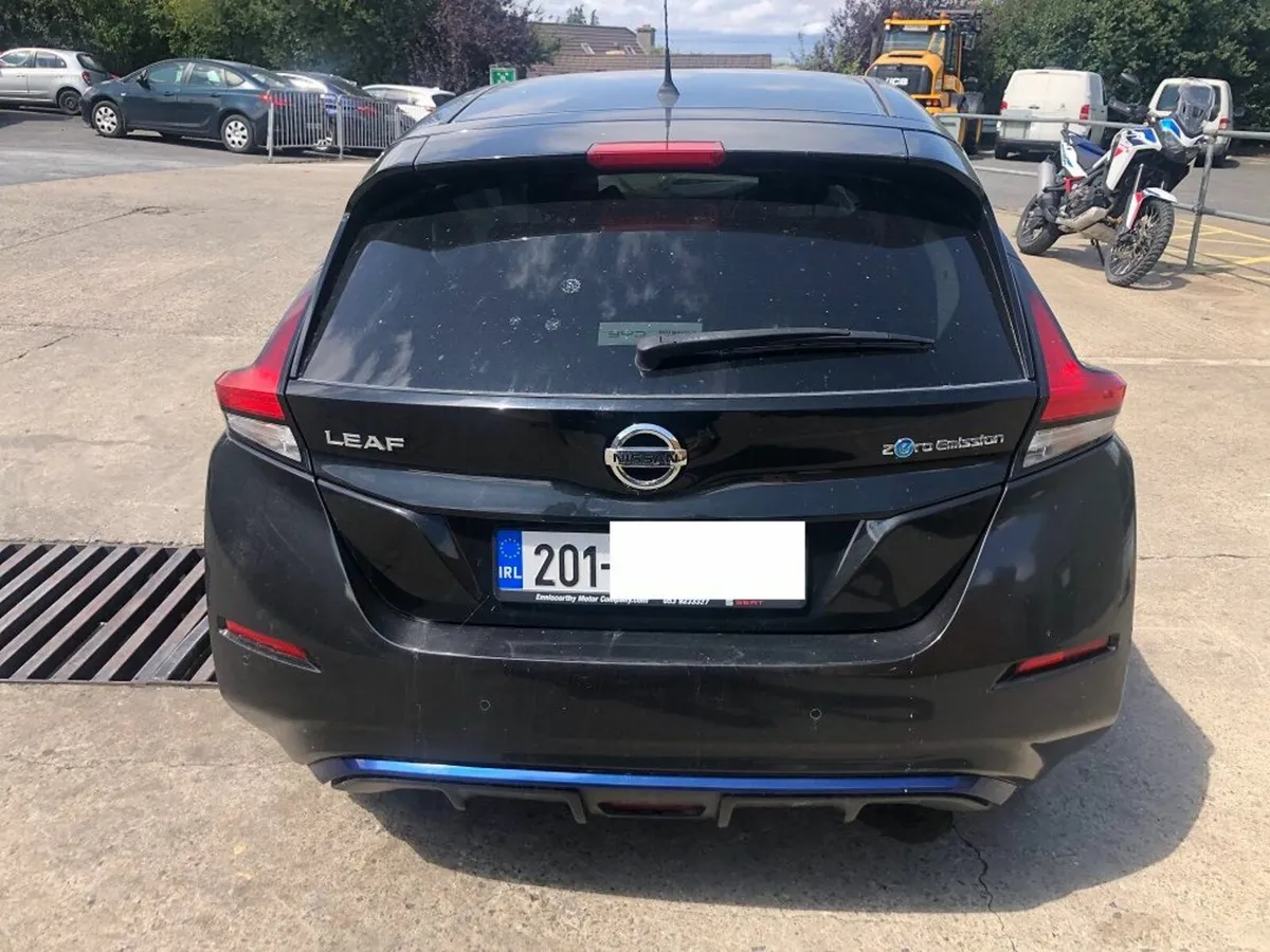 2020 NISSAN LEAF 40K EV - Image 1
