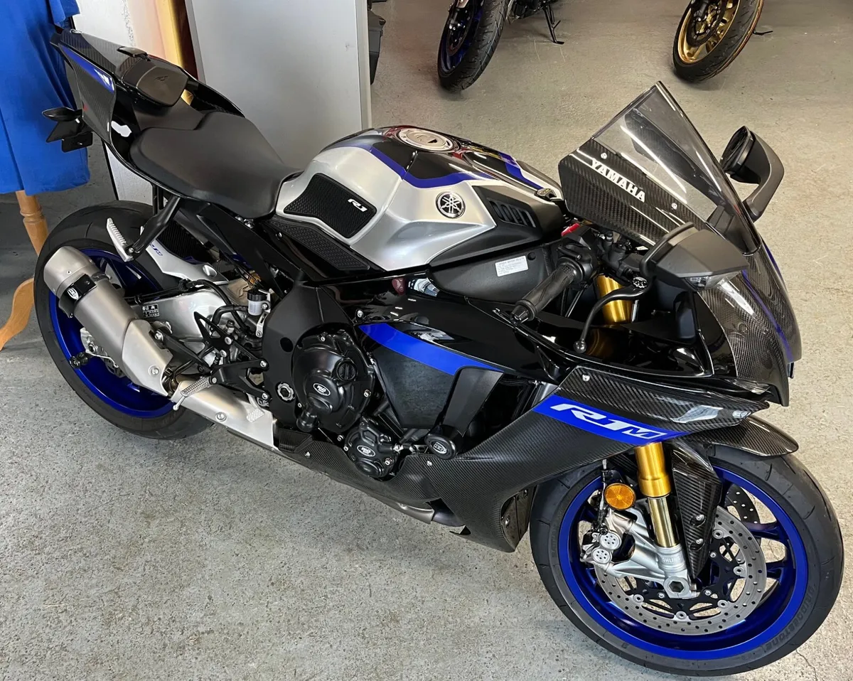 2024 Yamaha YZF-R1 M @ Meskells - Image 2