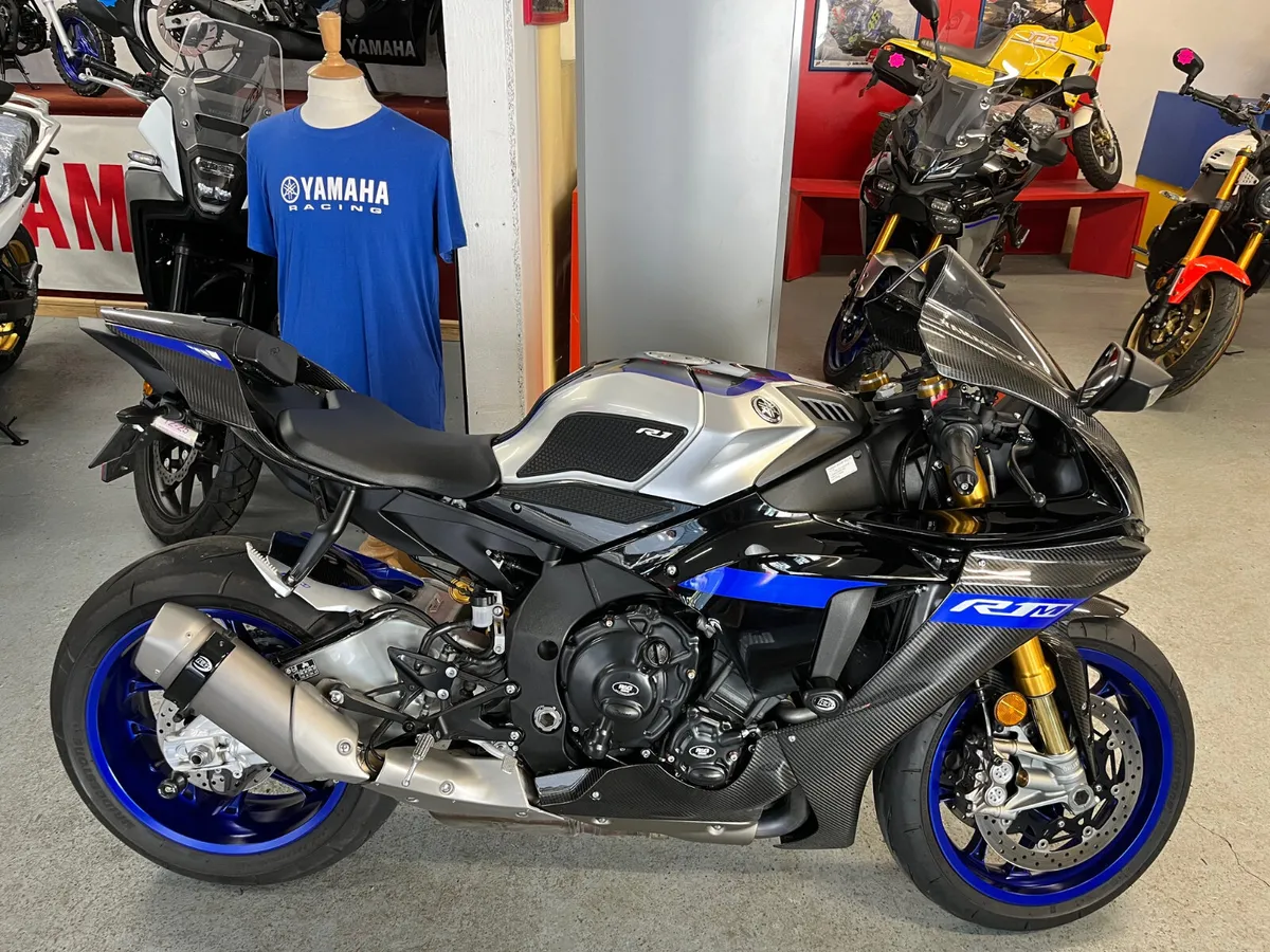 2024 Yamaha YZF-R1 M @ Meskells - Image 3