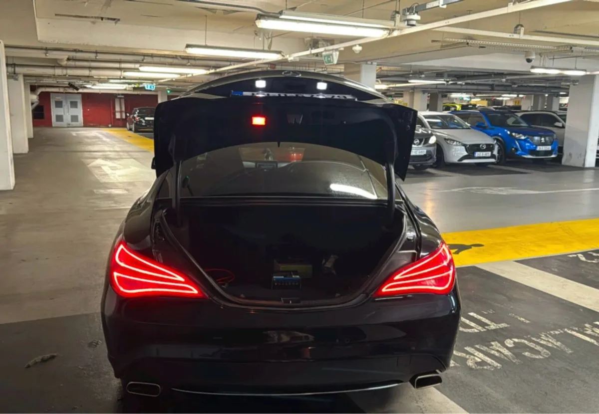 Mercedes Benz CLA 180 1.6L - Image 3